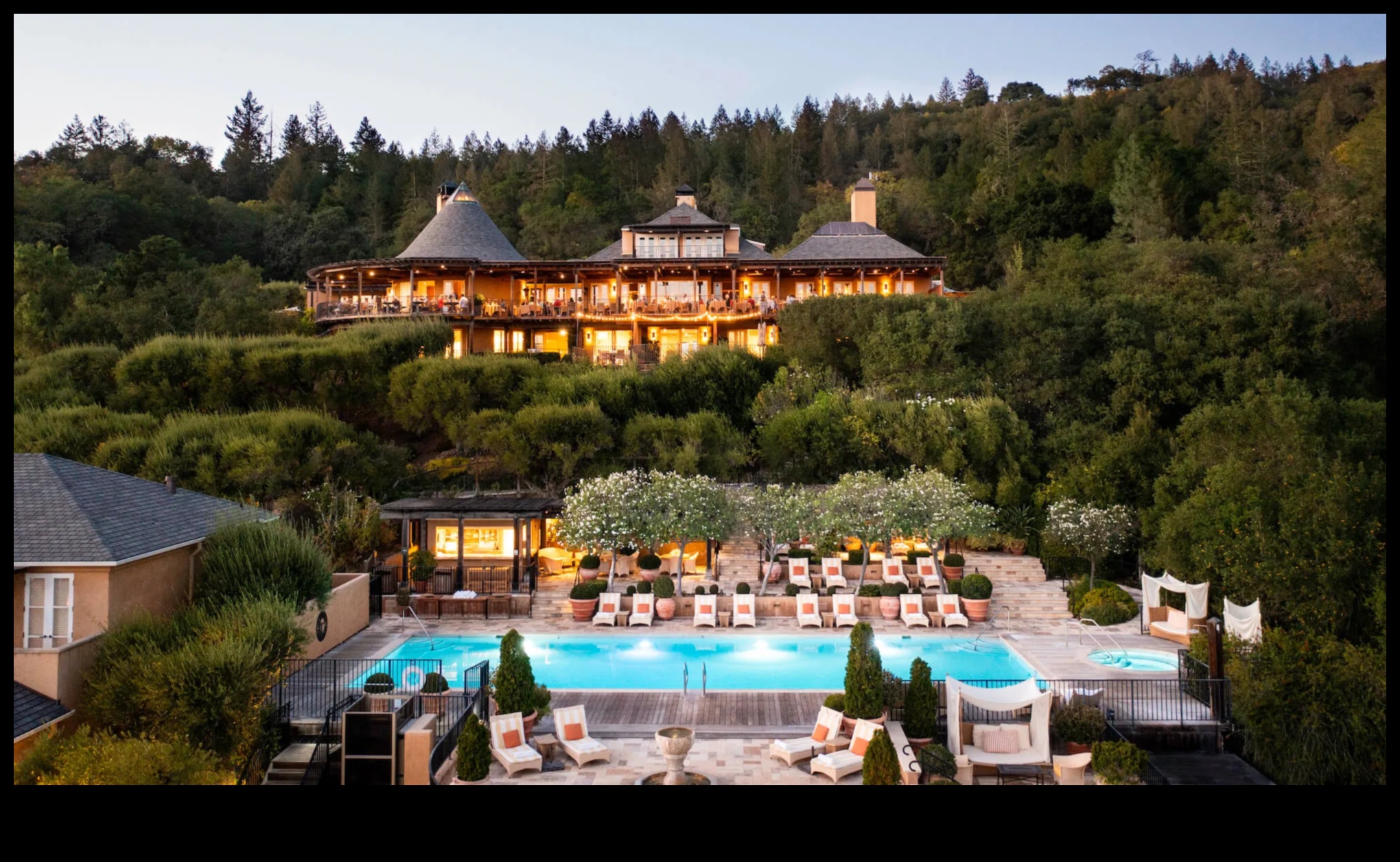 Πολυτελή σουαρέ: Πλοήγηση σε κομψά πολυτελή καταφύγια