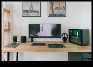 Desk Essentials: Απαραίτητα αξεσουάρ για έναν παραγωγικό σταθμό εργασίας