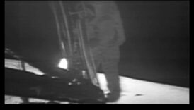 Τα αρχικά βήματα του Moonwalk Humanity στη σεληνιακή παραλία 3 Σεληνιακές προσγειώσεις: Τα ιστορικά βήματα της NASA στην Ουράνια Ακτή